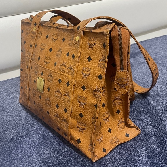 MCM Tan Leather Shoulder Bag - Picture 6 of 15